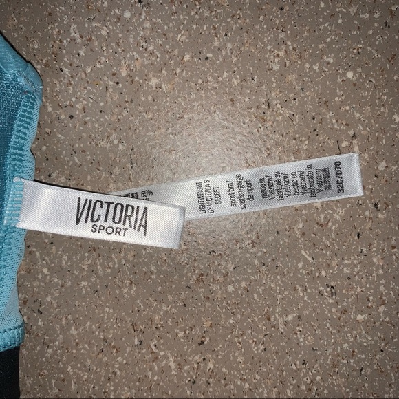 VS Lightweight Blue Strappy Sports Bra Sz 32C - Picture 5 of 6